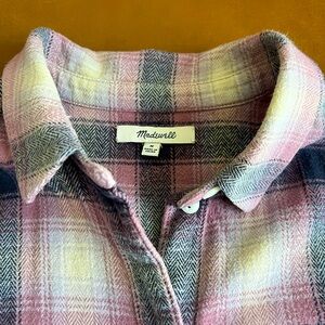 Madewell Medium Oversized ex-boyfriend flannel shirt